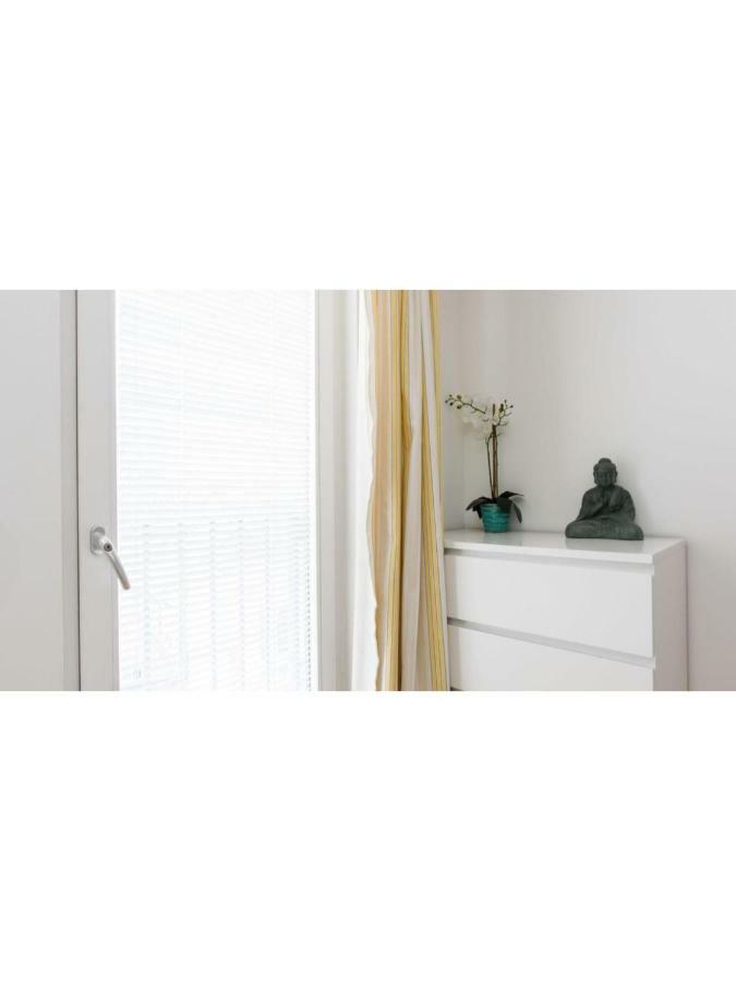 The Most Central Apartment In คาร์ดิฟฟ์ ภายนอก รูปภาพ